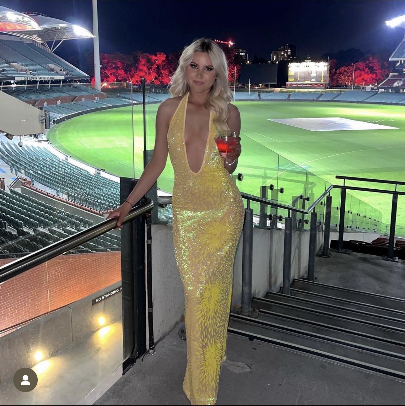 delilah gown front 1